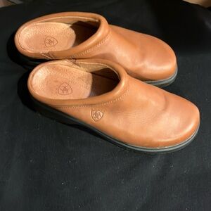 Ariat leather mules women size 8.5